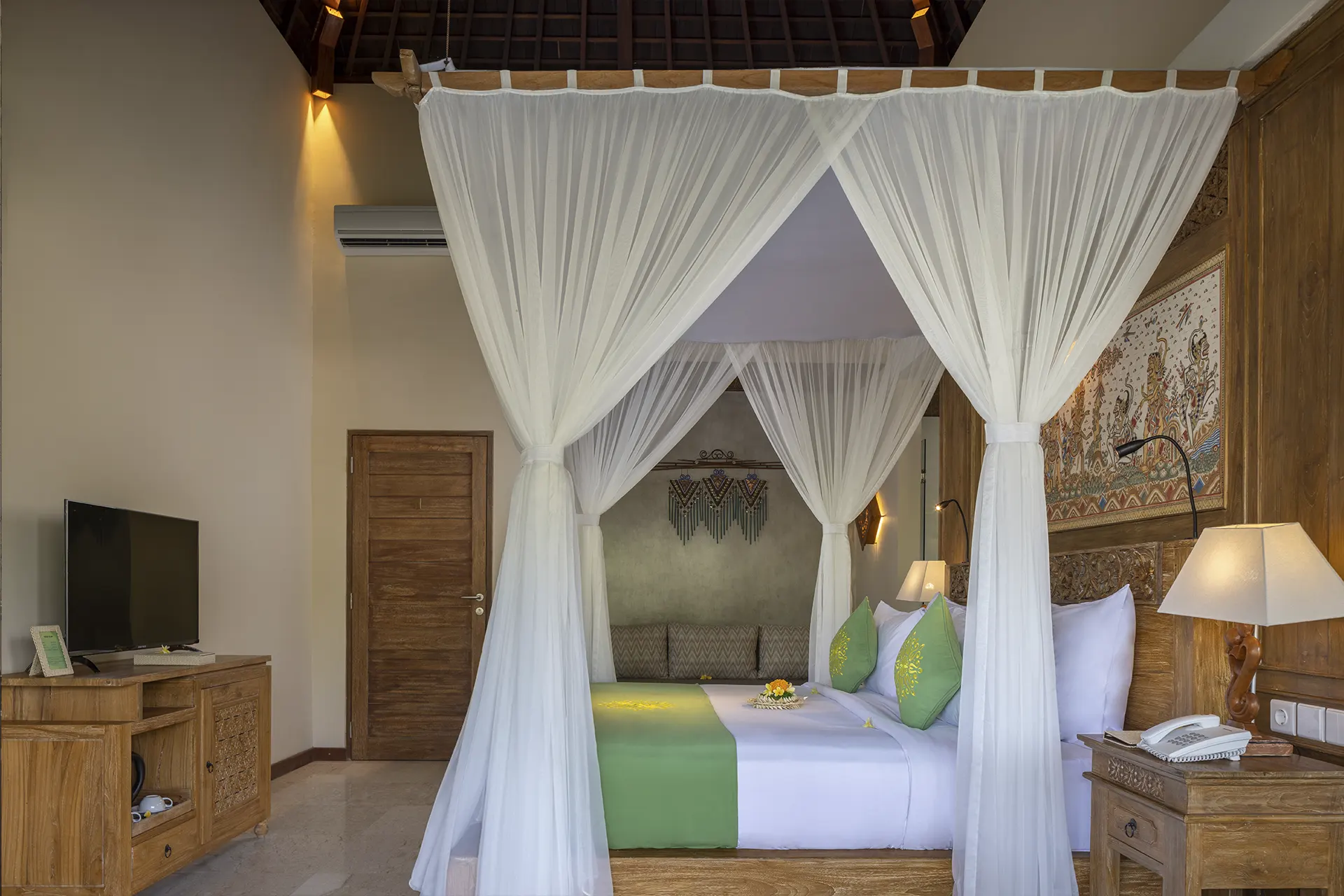 Luxury Suite Room